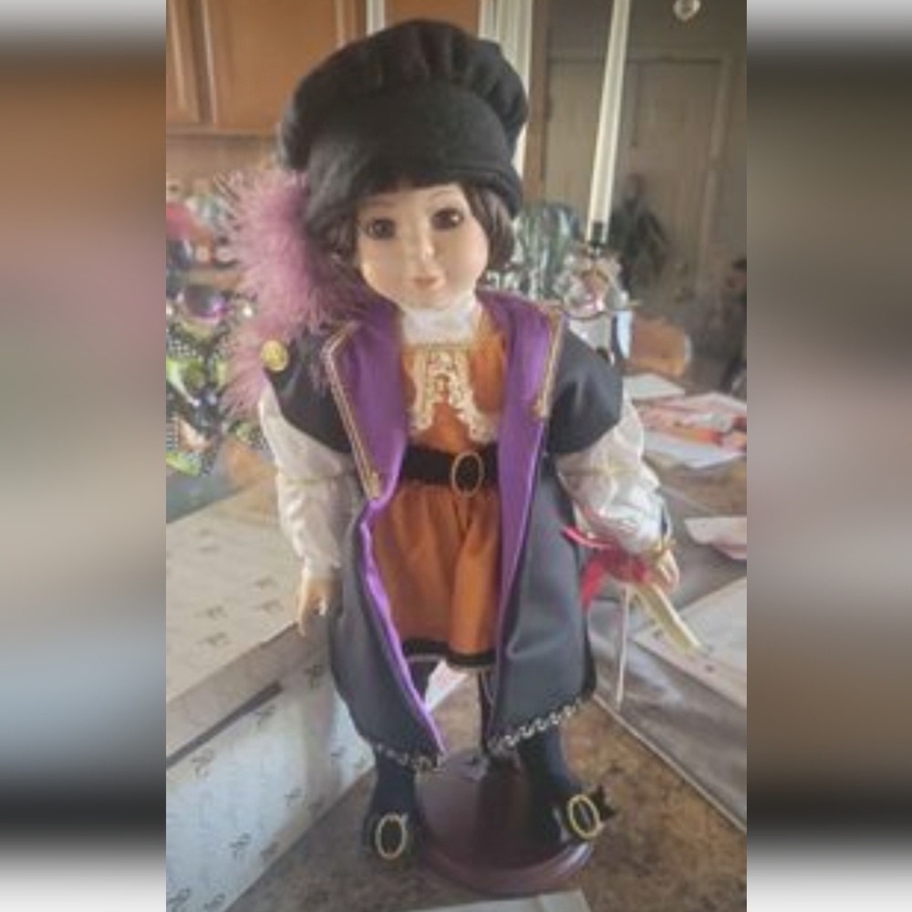 NEW 1992 World Gallery Marco as Christopher Columbus 16" Porcelain Doll